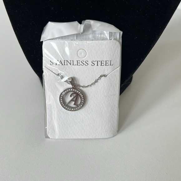 NWT Dainty Round Alphabet Necklaces - Picture 5 of 8